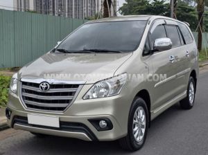 Xe Toyota Innova 2.0E 2015