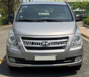 Xe Hyundai Grand Starex 2.5 MT 2017