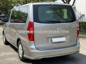 Xe Hyundai Grand Starex 2.5 MT 2017