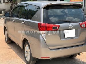 Xe Toyota Innova 2.0E 2016
