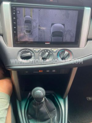 Xe Toyota Innova 2.0E 2016