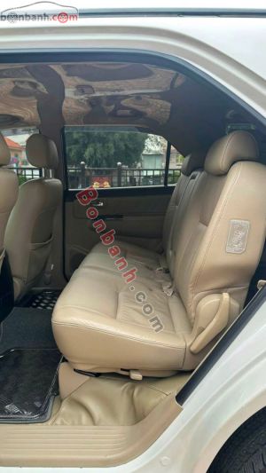 Xe Toyota Fortuner TRD Sportivo 4x2 AT 2016