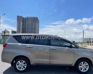 Xe Toyota Innova 2.0E 2016