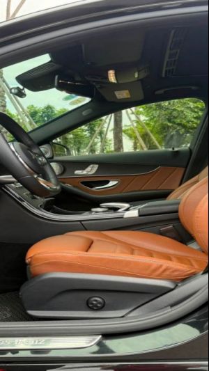 Xe Mercedes Benz C class C300 AMG 2018