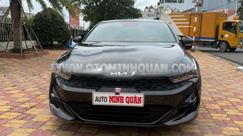 Kia K5 Premium 2.0 AT