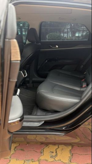 Xe Kia K5 Premium 2.0 AT 2024