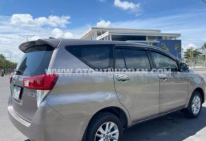 Xe Toyota Innova 2.0E 2016